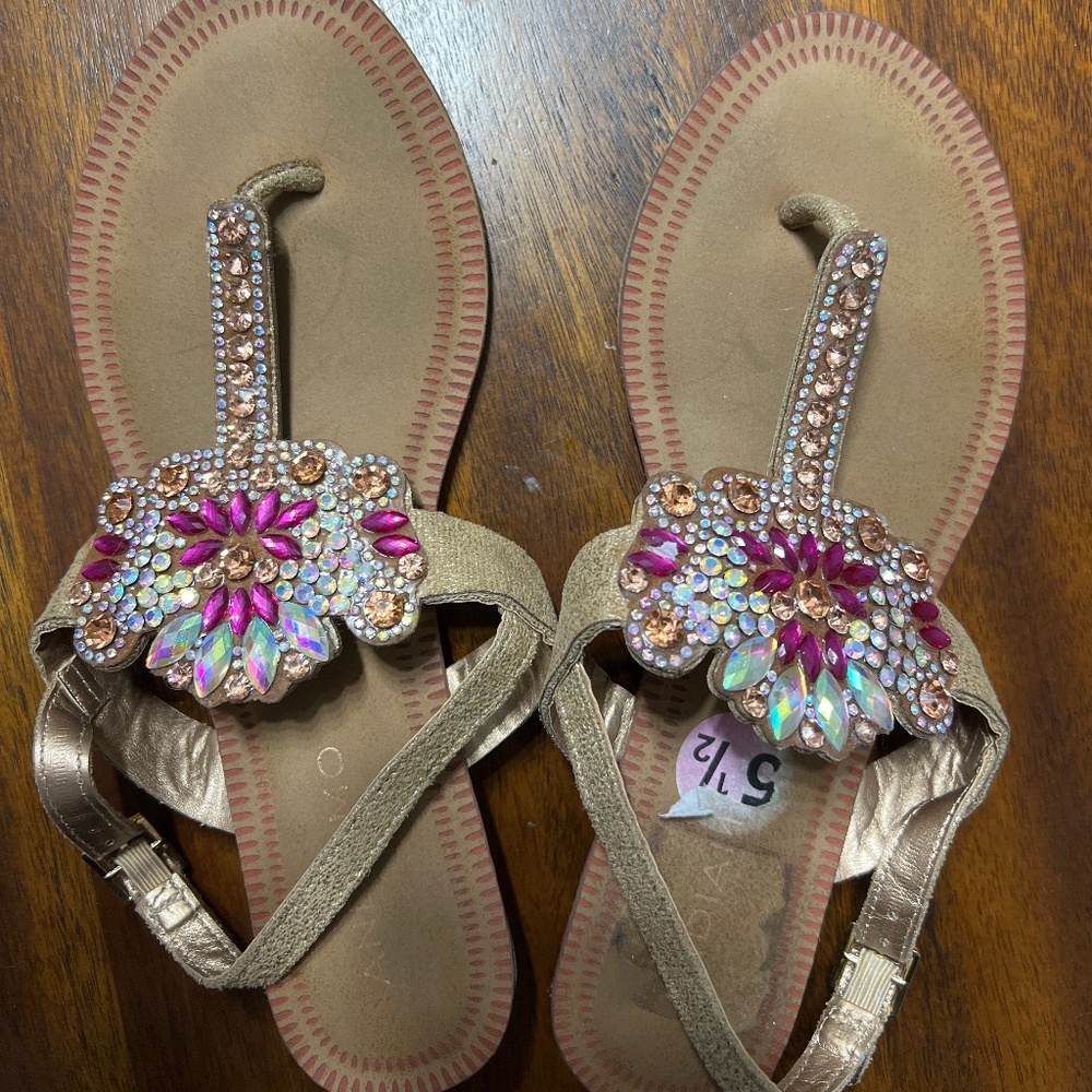 Andiamo Gemstone strap sandals